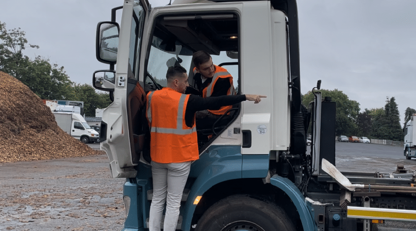 salariés dans camion transports le goff